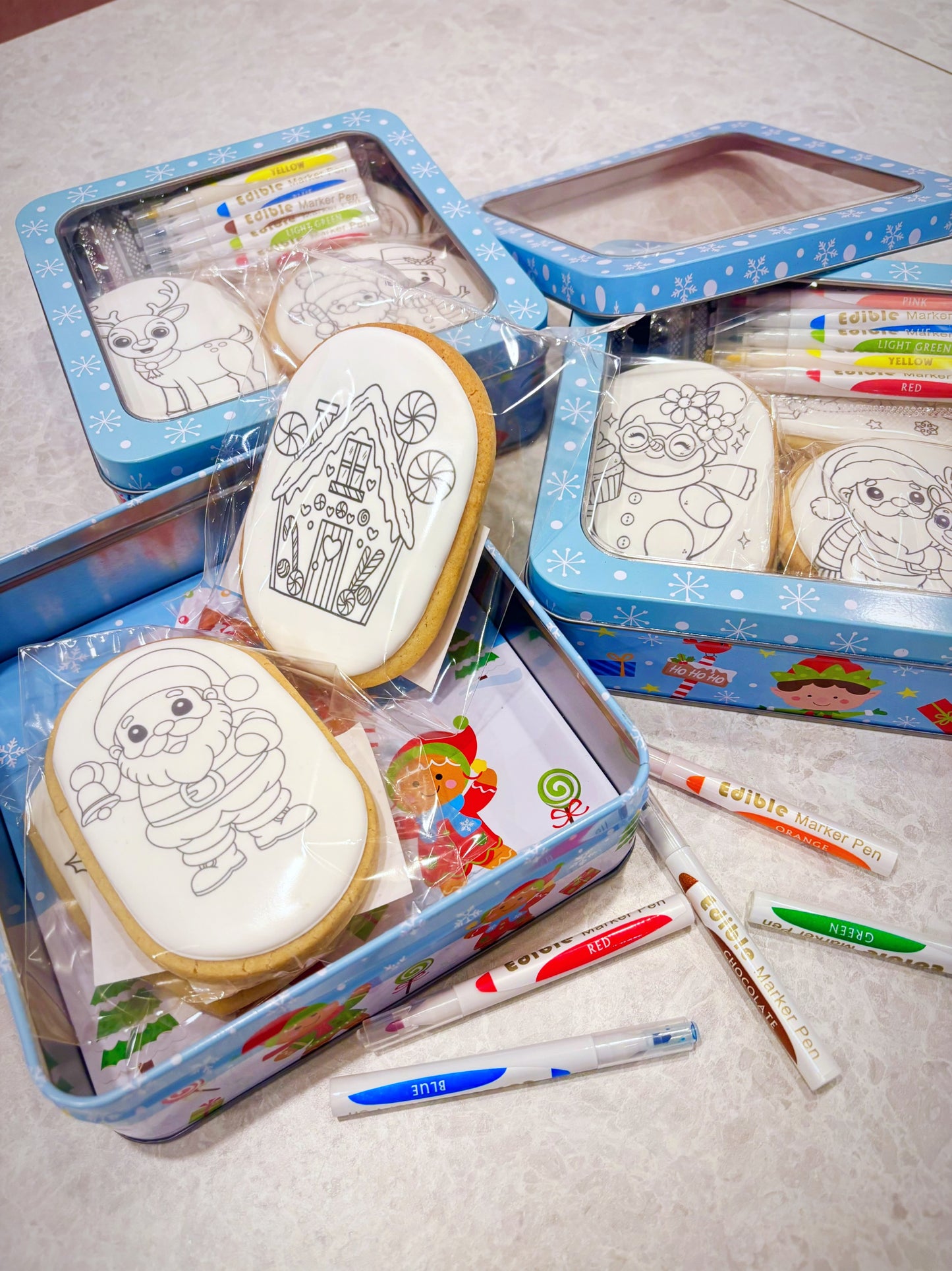 Boite cadeau de biscuits à colorier